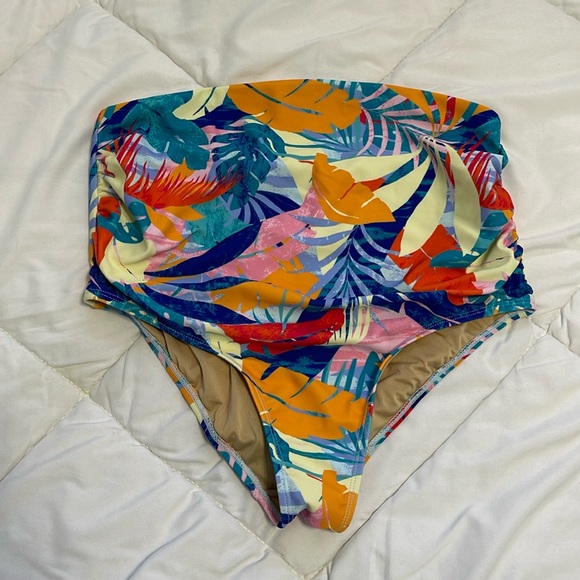 Old Navy Other - Old Navy maternity swim bottom